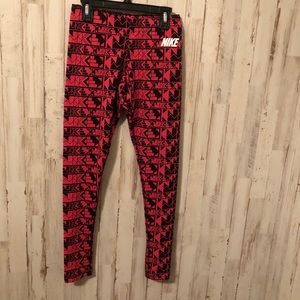 NWT Nike red & black aztec patterned leggings S